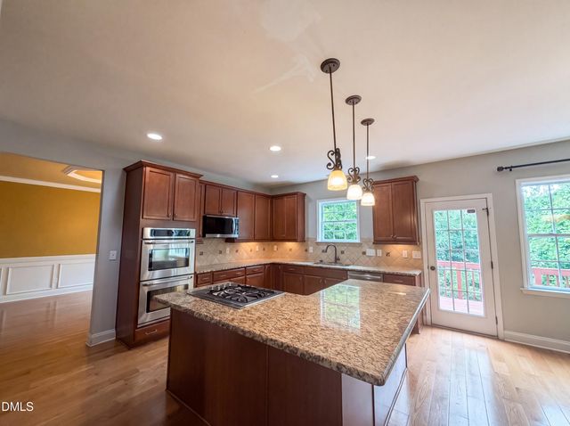 320 Knollcrest Lane, Knightdale, NC 27545