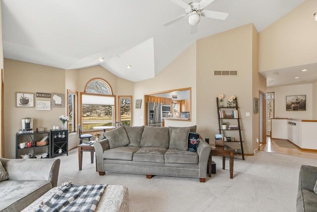 7776 US Highway 51, Deforest, WI 53532