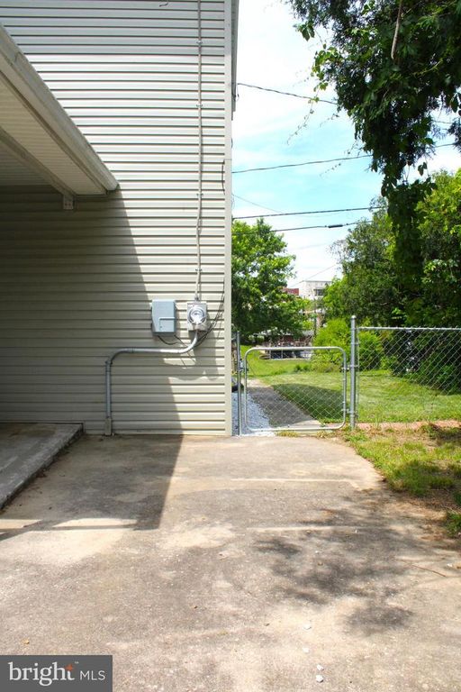 Image 16 of property listing at 550 WINIFRED RD, Cumberland, MD 21502