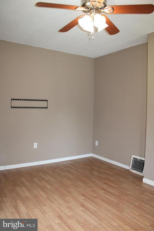 Image 29 of property listing at 550 WINIFRED RD, Cumberland, MD 21502