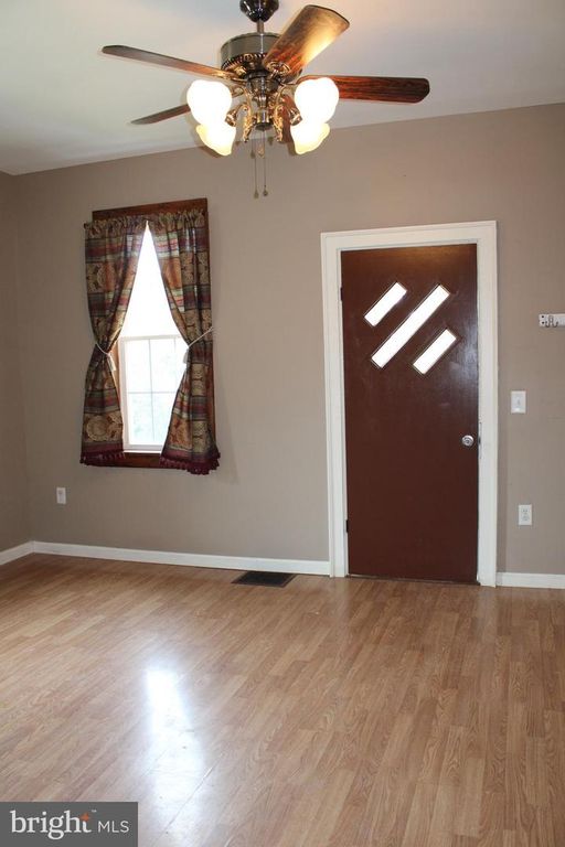 Image 32 of property listing at 550 WINIFRED RD, Cumberland, MD 21502