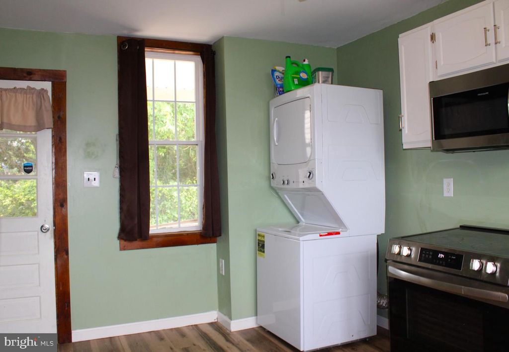 Image 39 of property listing at 550 WINIFRED RD, Cumberland, MD 21502