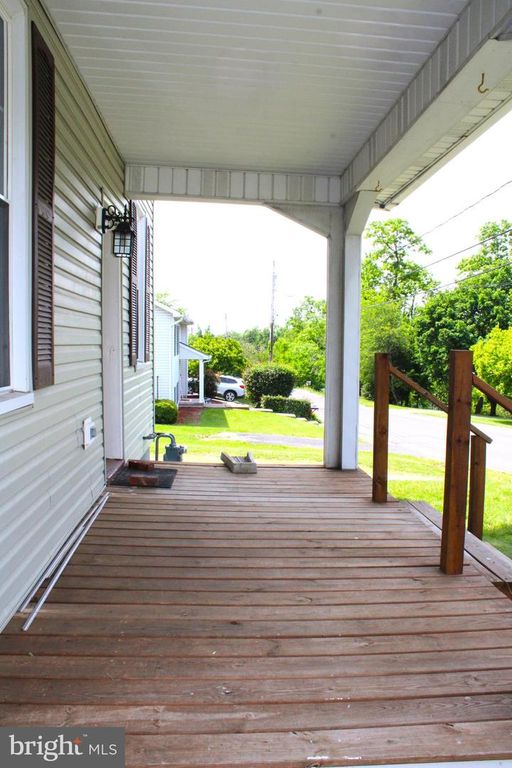 Image 4 of property listing at 550 WINIFRED RD, Cumberland, MD 21502