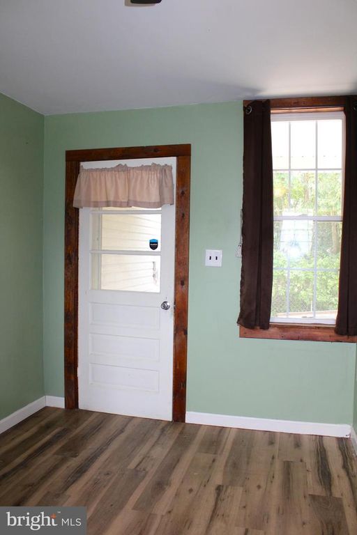 Image 41 of property listing at 550 WINIFRED RD, Cumberland, MD 21502