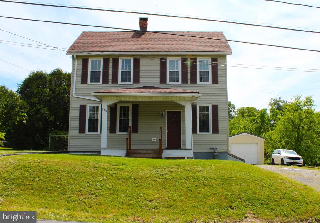 Image 5 of property listing at 550 WINIFRED RD, Cumberland, MD 21502