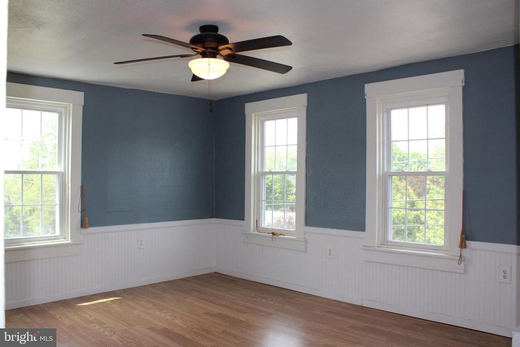 Image 53 of property listing at 550 WINIFRED RD, Cumberland, MD 21502