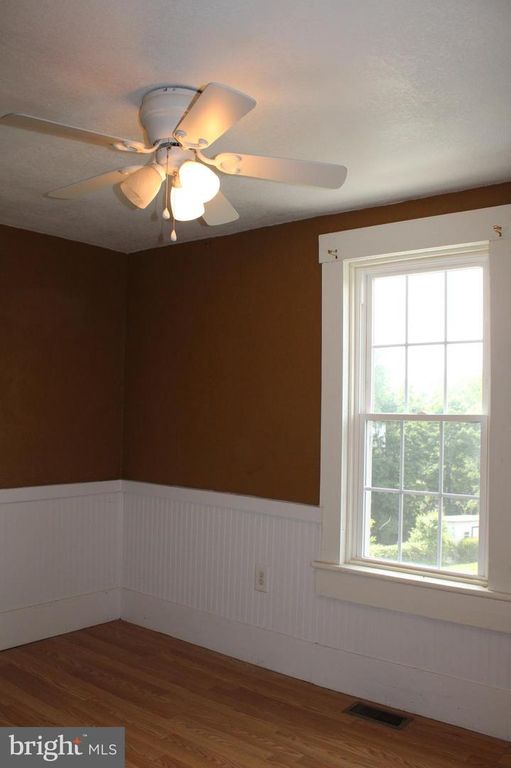 Image 65 of property listing at 550 WINIFRED RD, Cumberland, MD 21502