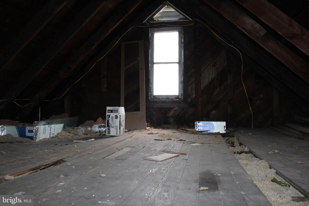 Image 71 of property listing at 550 WINIFRED RD, Cumberland, MD 21502