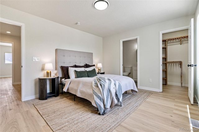 7810 S Kittredge Circle, Englewood, CO 80112