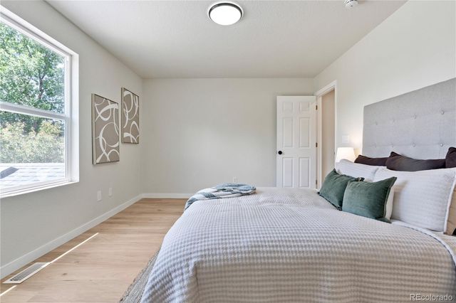 7810 S Kittredge Circle, Englewood, CO 80112