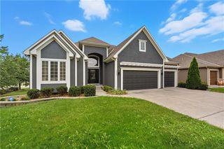 1052 SW Argyl Street, Lee's Summit, MO 64081