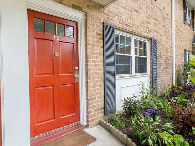 52 Garden View Terrace 19, East Windsor, NJ 08520