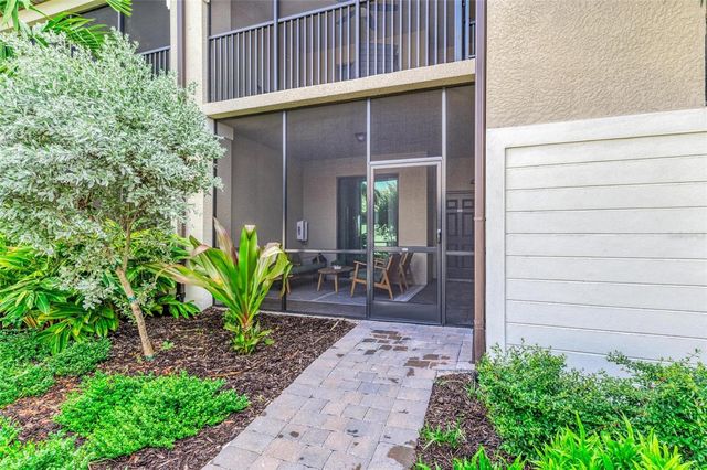 5685 PALMER CIRCLE 105, Bradenton, FL 34211