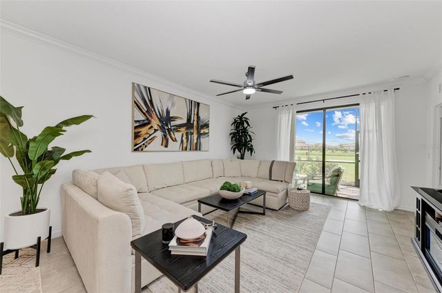 5685 PALMER CIRCLE 105, Bradenton, FL 34211