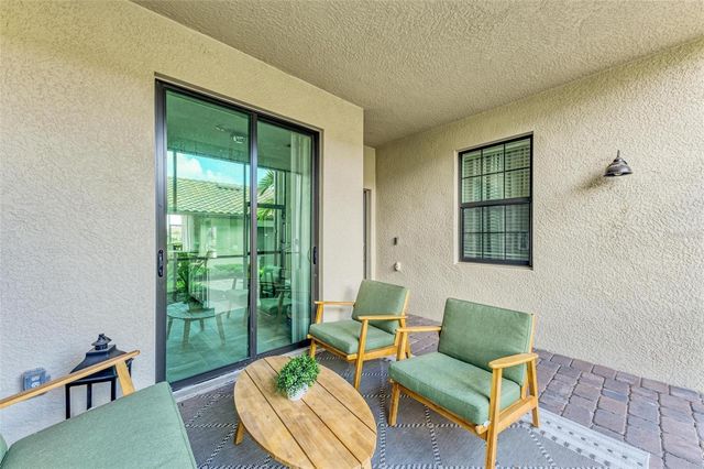 5685 PALMER CIRCLE 105, Bradenton, FL 34211