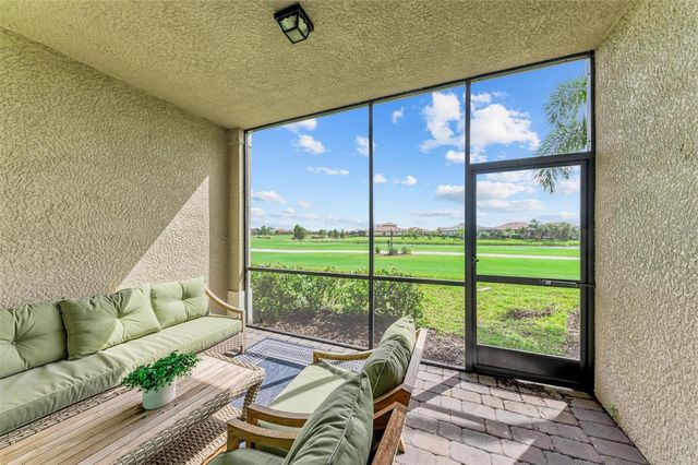 5685 PALMER CIRCLE 105, Bradenton, FL 34211