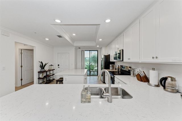 5685 PALMER CIRCLE 105, Bradenton, FL 34211