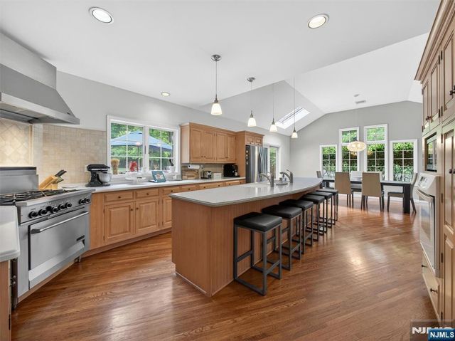 36 Grove Street, Ramsey, NJ 07446