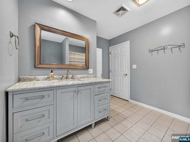 36 Grove Street, Ramsey, NJ 07446