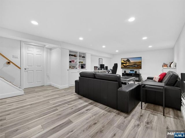 36 Grove Street, Ramsey, NJ 07446
