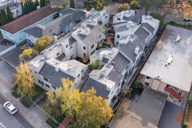 733 Fairfield Road 10, Burlingame, CA 94010