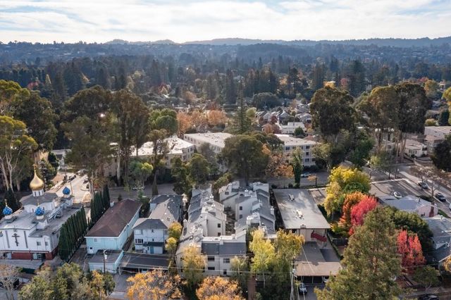 733 Fairfield Road 10, Burlingame, CA 94010