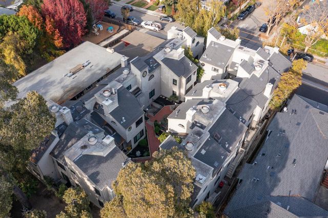 733 Fairfield Road 10, Burlingame, CA 94010