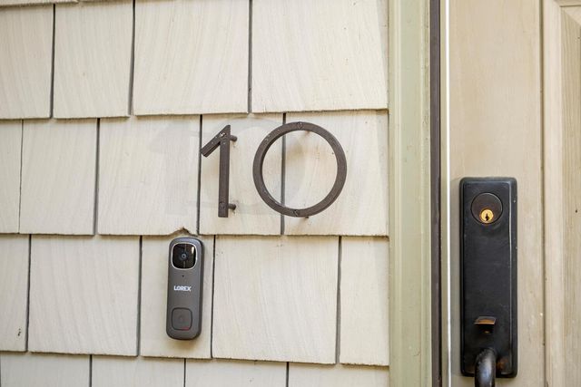 733 Fairfield Road 10, Burlingame, CA 94010