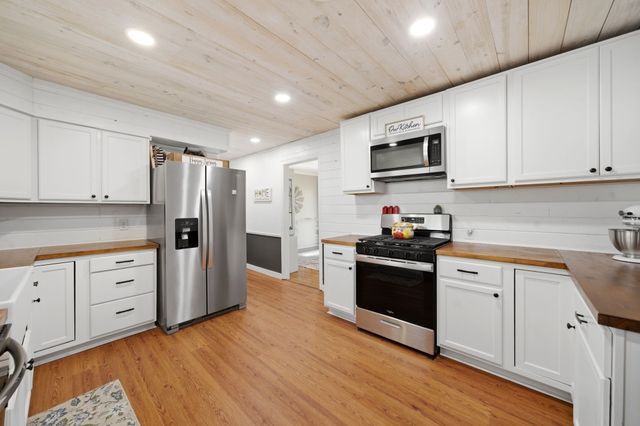 1704 S Houston Street, Kaufman, TX 75142