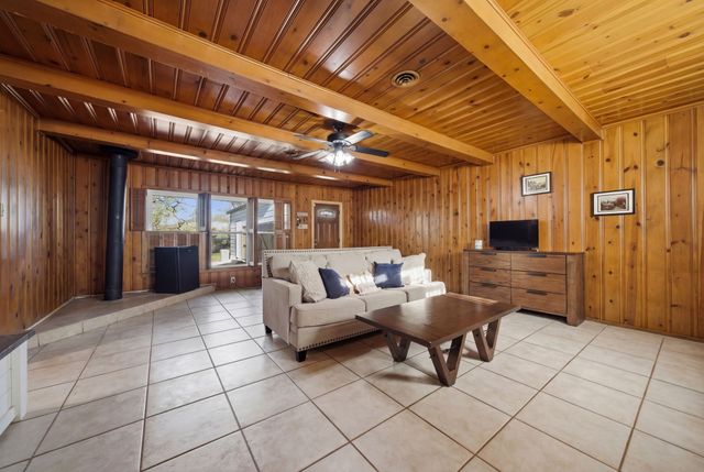 1704 S Houston Street, Kaufman, TX 75142