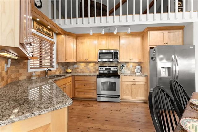 28 Little Hendricks Mountain Circle, Jasper, GA 30143