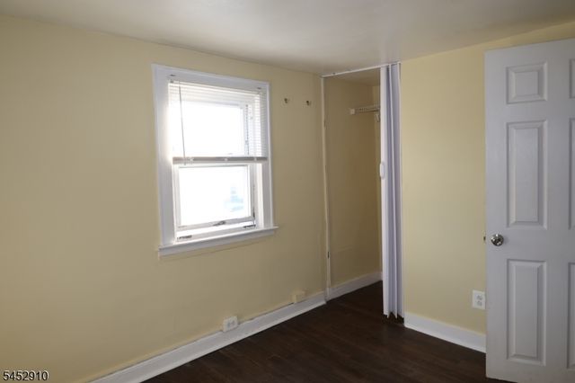 28 Warren St, North Plainfield Boro, NJ 07060