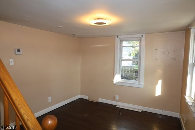 28 Warren St, North Plainfield Boro, NJ 07060