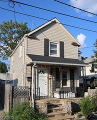28 Warren St, North Plainfield Boro, NJ 07060