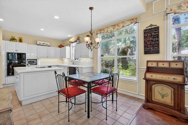 10 MONTERREY DRIVE, Palm Coast, FL 32137