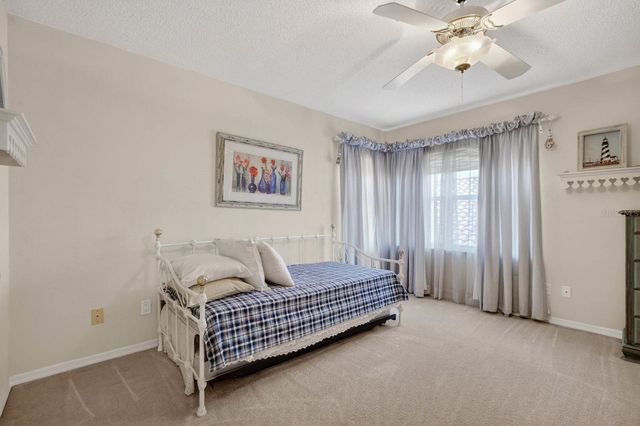 10 MONTERREY DRIVE, Palm Coast, FL 32137