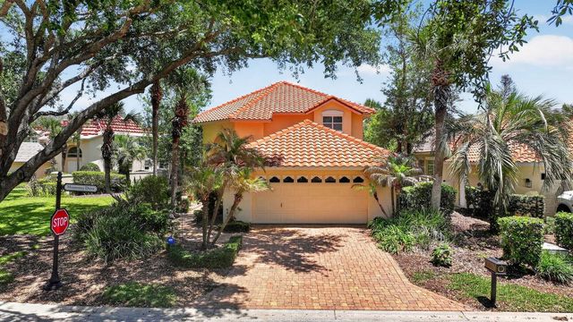 10 MONTERREY DRIVE, Palm Coast, FL 32137