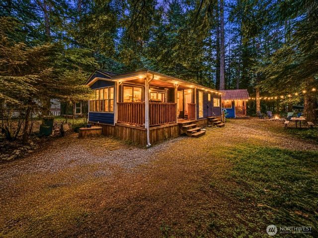 160 3 Big River Boulevard E, Deming, WA 98244