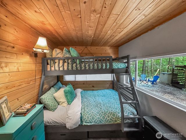 160 3 Big River Boulevard E, Deming, WA 98244
