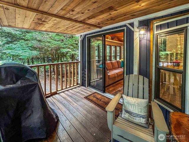 160 3 Big River Boulevard E, Deming, WA 98244