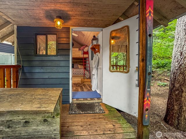 160 3 Big River Boulevard E, Deming, WA 98244