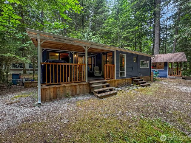 160 3 Big River Boulevard E, Deming, WA 98244