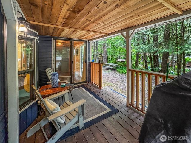 160 3 Big River Boulevard E, Deming, WA 98244