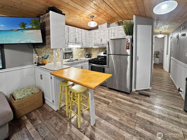 160 3 Big River Boulevard E, Deming, WA 98244
