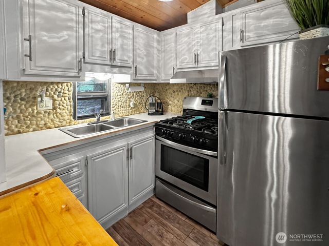 160 3 Big River Boulevard E, Deming, WA 98244