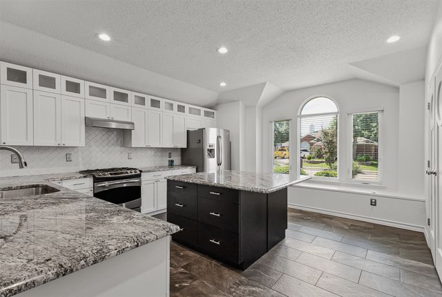 838 Oak Hollow Lane, Rockwall, TX 75087