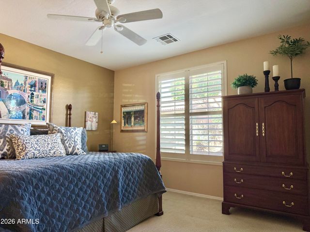 10655 N 9TH Street 110, Phoenix, AZ 85020
