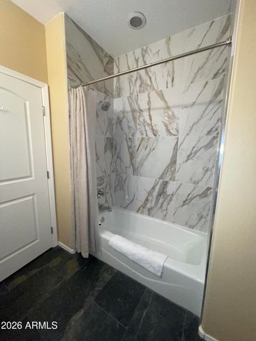 10655 N 9TH Street 110, Phoenix, AZ 85020