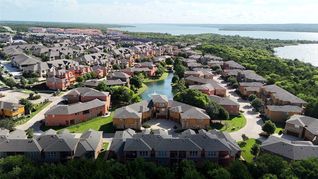 7310 Venice Drive 4, Grand Prairie, TX 75054