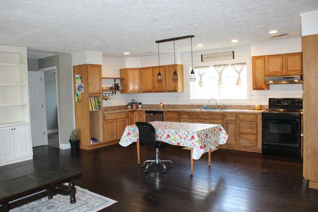 3493 Cartersville Road, Paint Lick, KY 40461